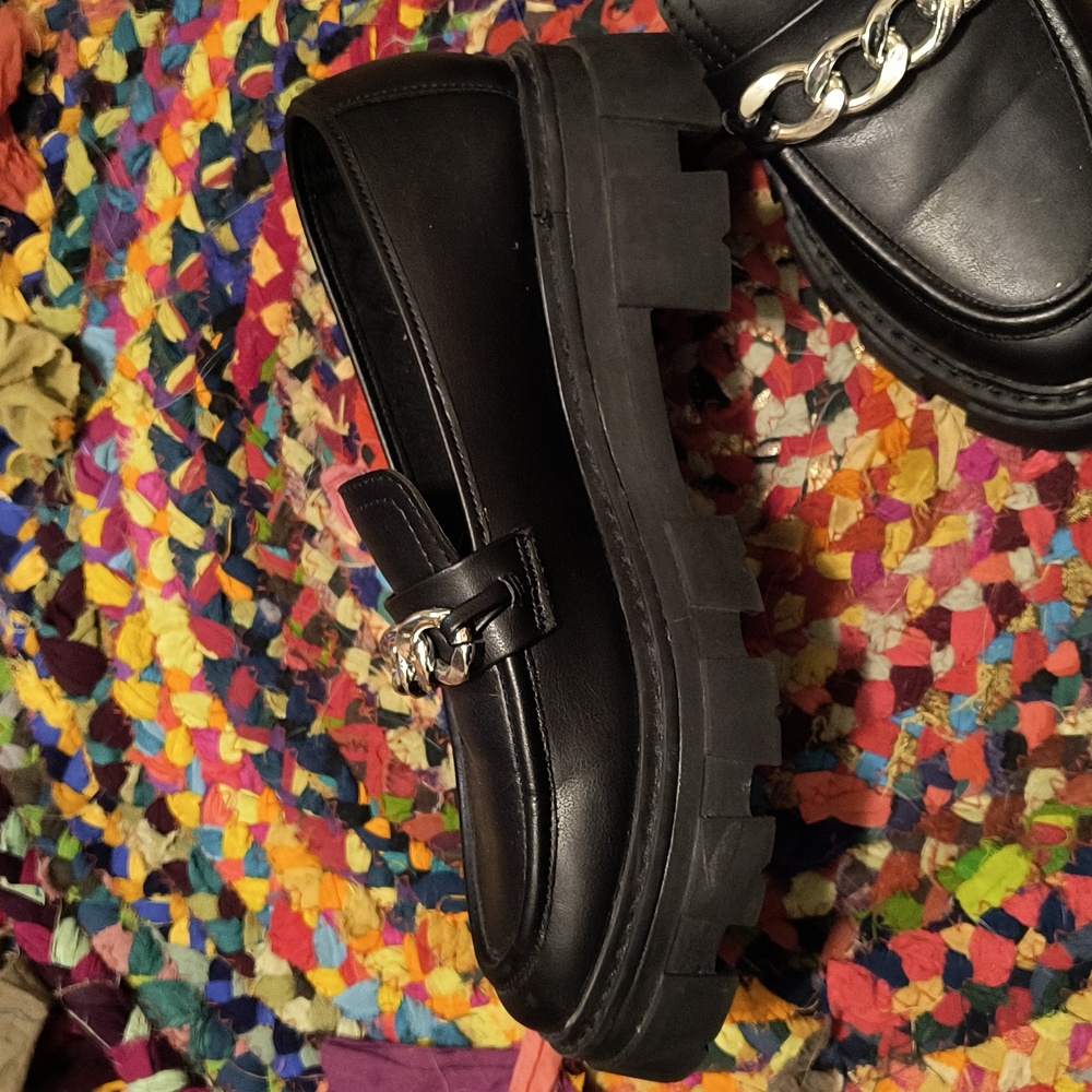 Black Loafers with Silver Chain - Picture 2 of 3